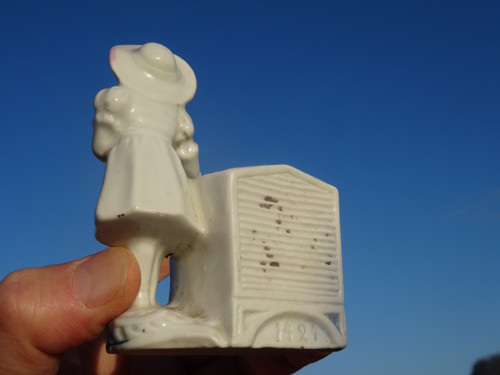 Porcelánová vázička — foto 2