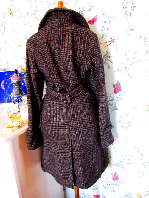 Kabát elegantní dandy v tweedu — foto 5