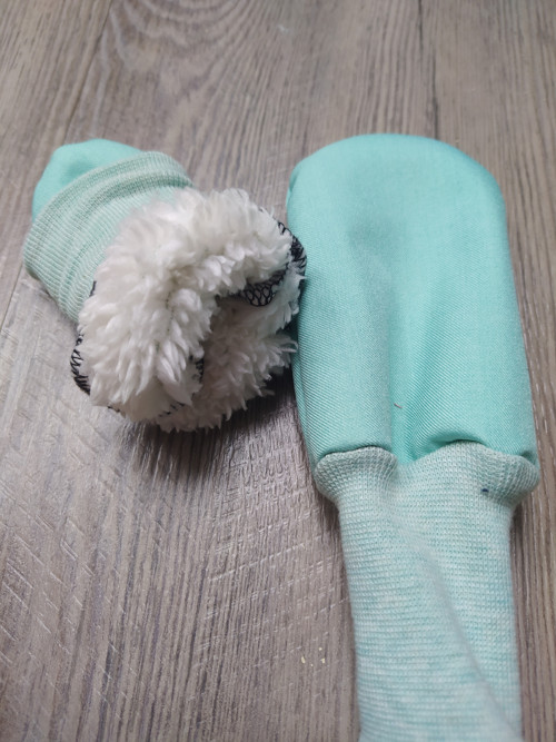 Soft. mini rukavičky s beránkem (vel. 0-2 roky) — foto 2