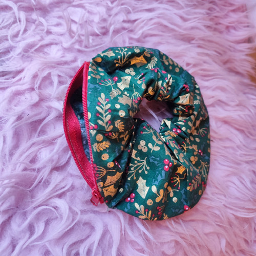 Scrunchie zipper vánoční gumička s kapsičkou — foto 2