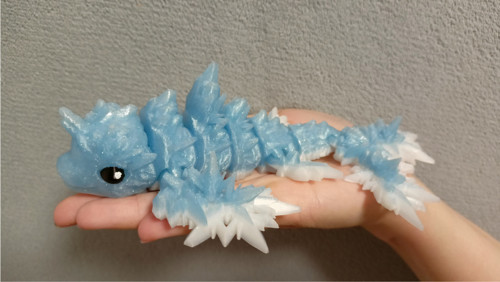 Mládě Mrazivého Delfína - 18 cm - 3D Tisk — foto 2