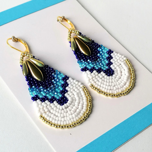 Blue &White Teardrop Beaded Earrings — foto 4
