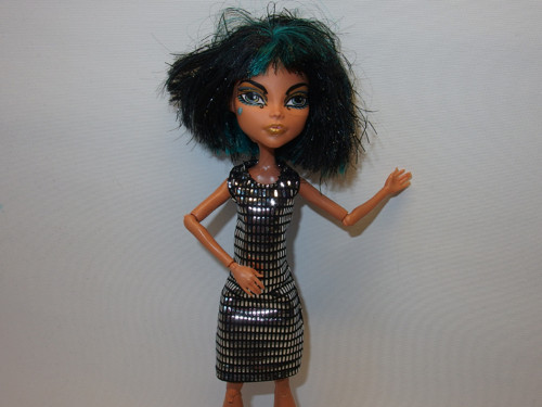 ŠATY MARS pro panenku MONSTER HIGH — foto 4