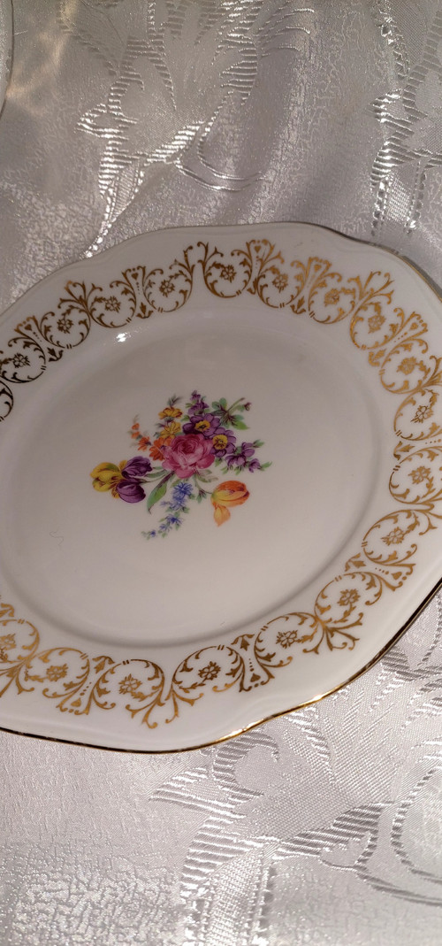 Starý porcelánový talíř — foto 4