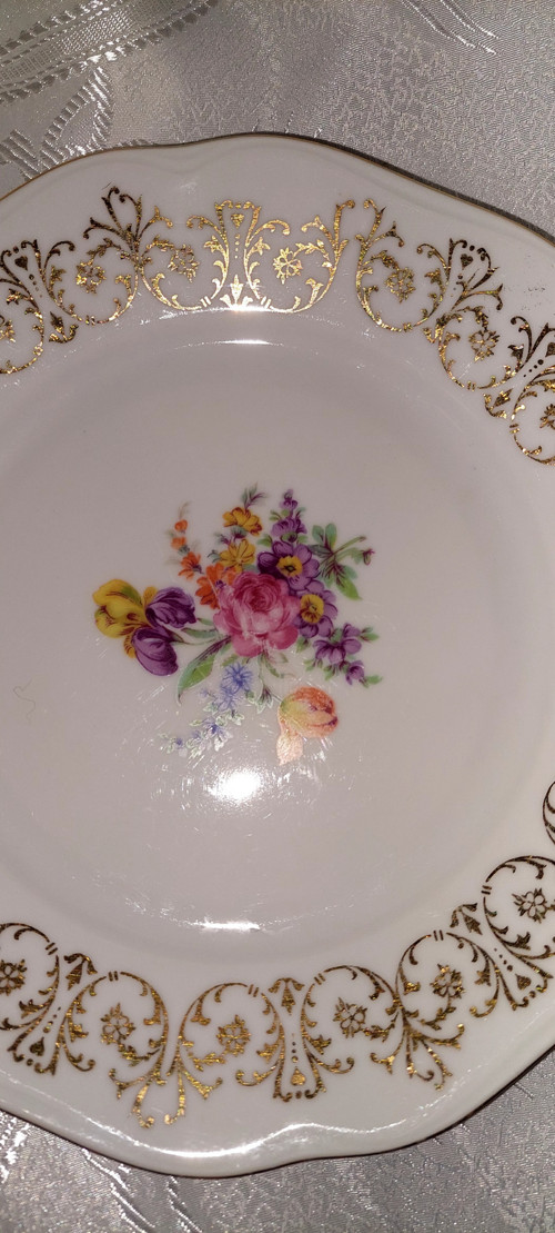 Starý porcelánový talíř — foto 3