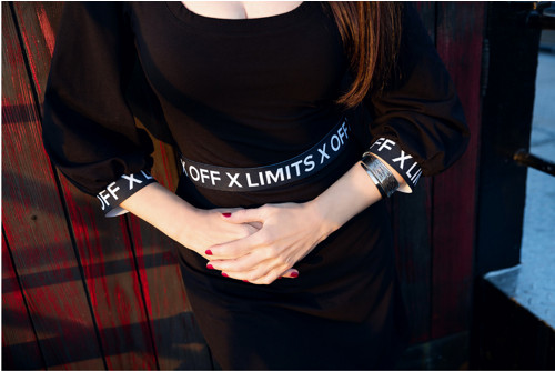 Autorské šaty "OFF LIMITS" No.4 — foto 3