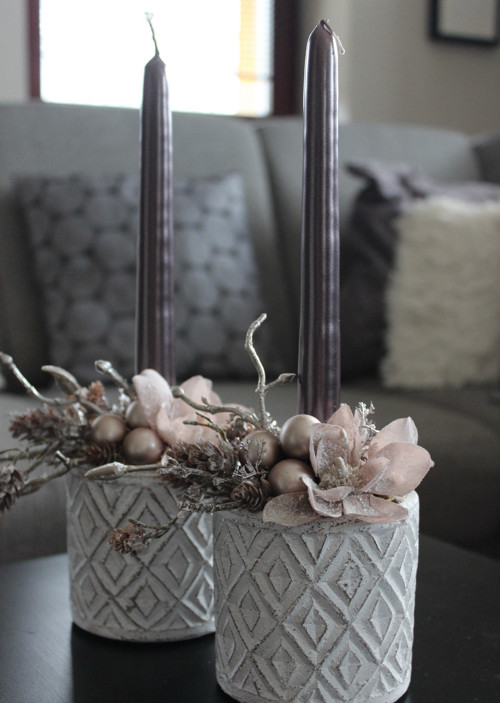 Sada svícínků v šedohnědé — foto 3