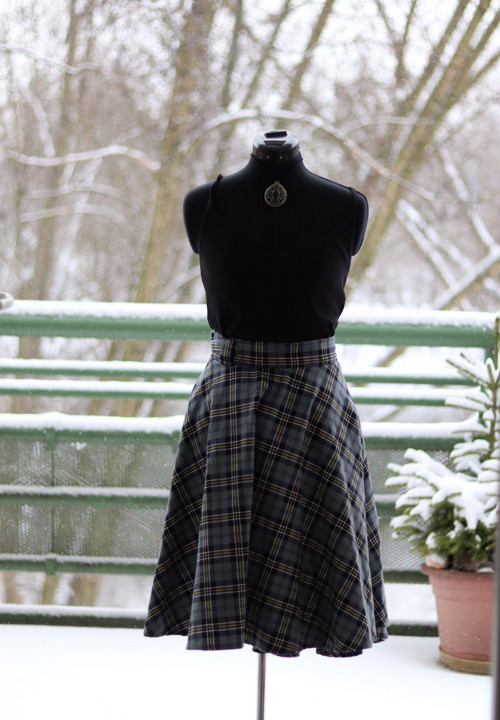 Zavinovací sukně, flanelka šedá — foto 3