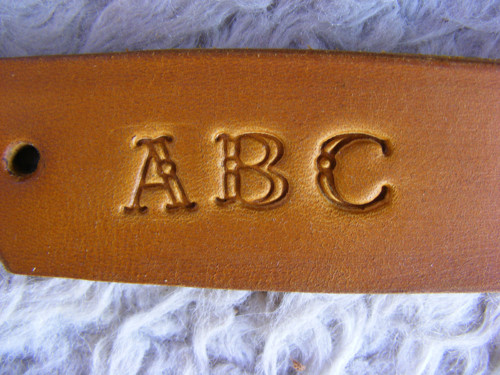 Vyražení monogramu — foto 2