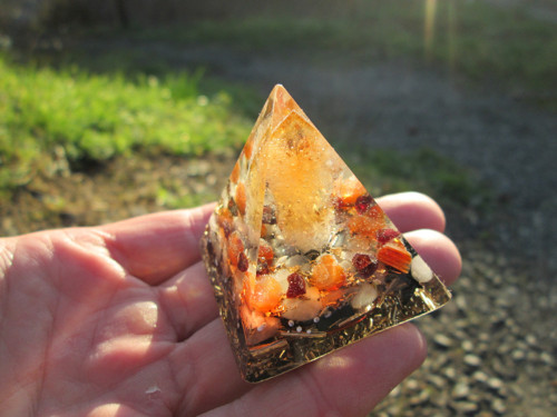 Org. pyramida ,, Štěstí " — foto 2