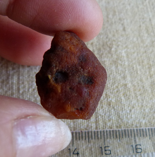 Jantar surový baltský - 2,4 cm — foto 4