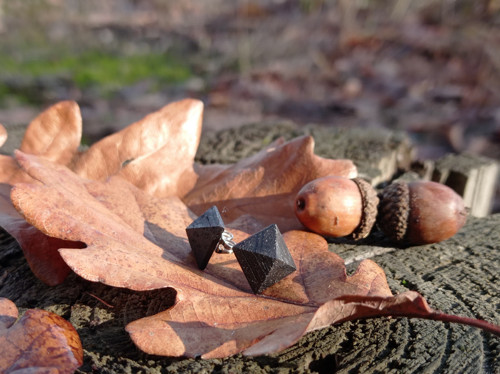 Pecky- černé pyramidky — foto 4