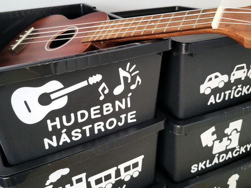 Samolepky na boxy na hračky — foto 2