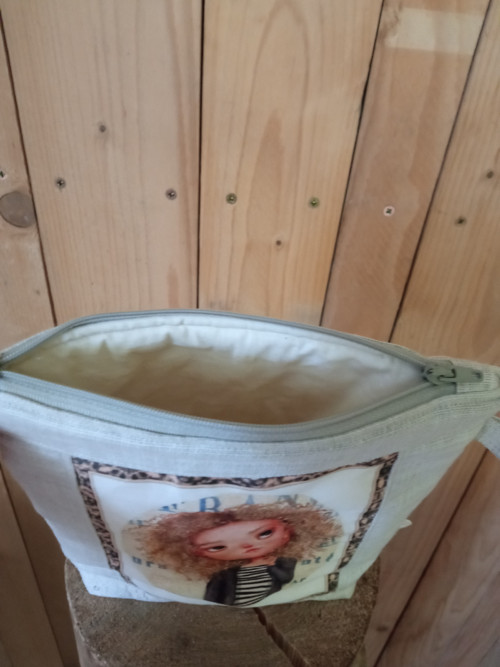 Taštička - dívka — foto 2