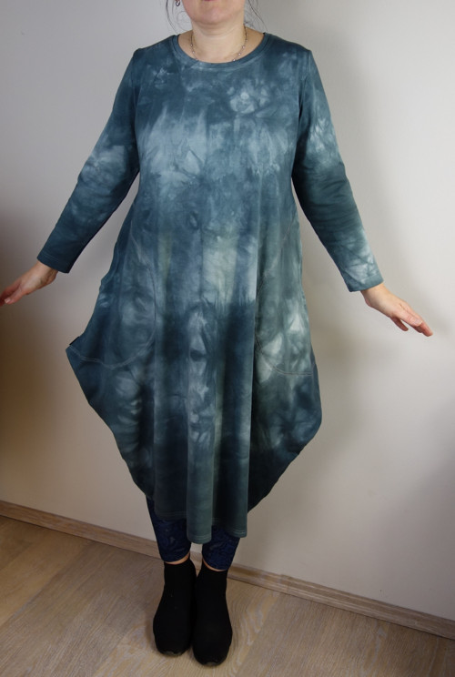 Šaty batik volné boky s kapsami — foto 2