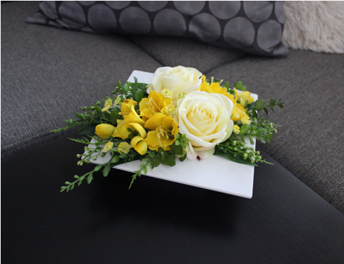 Ikebana s růžemi do žluta — foto 6