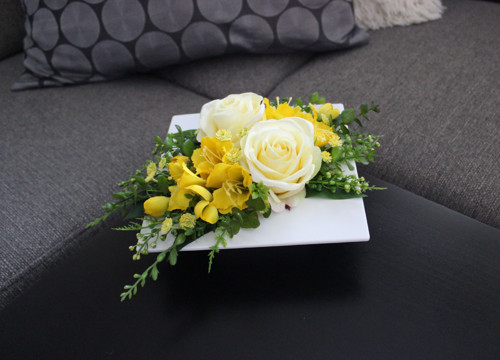Ikebana s růžemi do žluta — foto 4