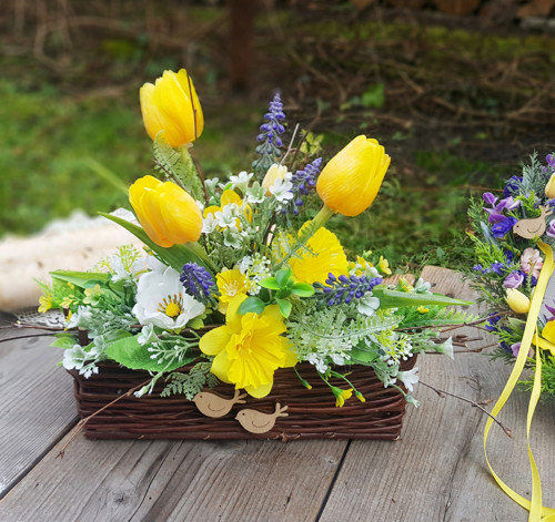 Košíček "Tulipány, modřence a narcisky" — foto 4