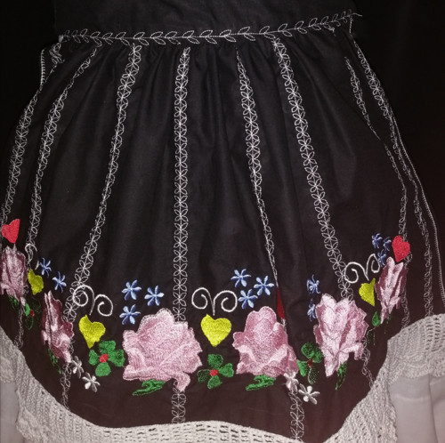 Zástěrka, zástěra ke kroji, folklor. — foto 4