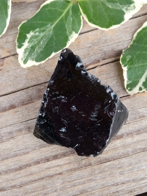 Obsidián černý, surový č. 22 — foto 3