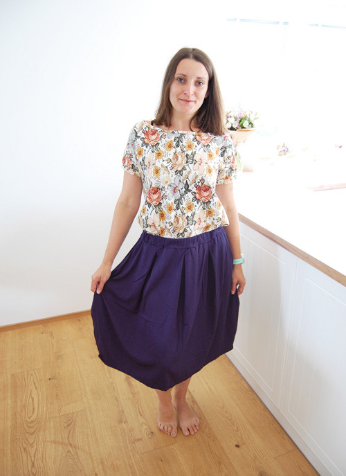 Dámské kratší tričko květy — foto 2