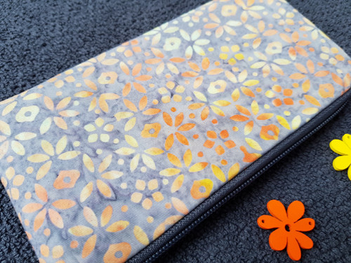 Obal na mobil Veselé kytičky — foto 3
