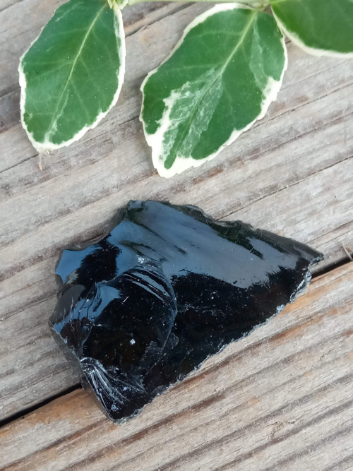 Obsidián černý, surový č. 23 — foto 3