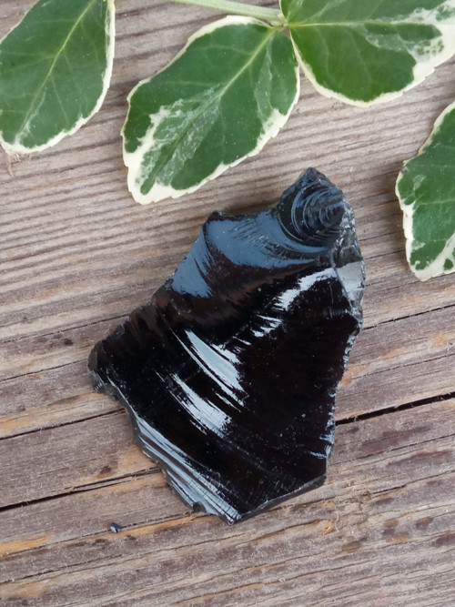 Obsidián černý, surový č. 24 — foto 3