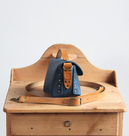 Kožená mini kabelka *Crazy Blue* — foto 5