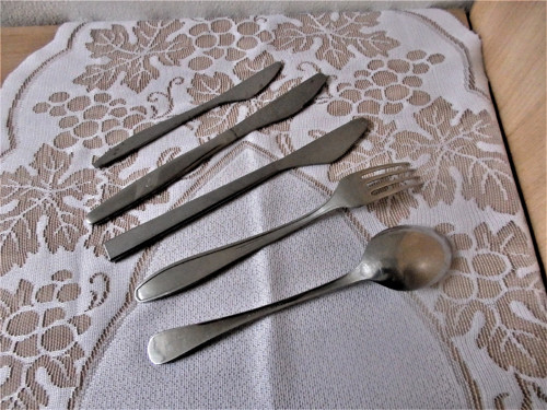 Brusel - příbory — foto 2