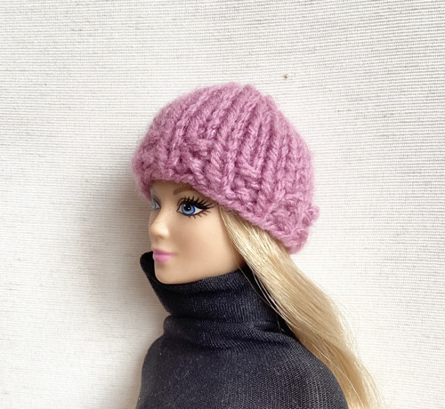 Čepice pro Barbie — foto 2