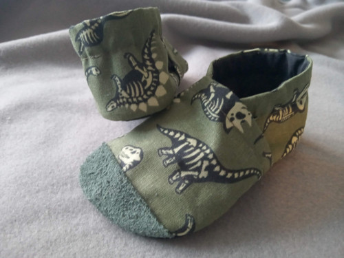 Dino-zelené capky — foto 3