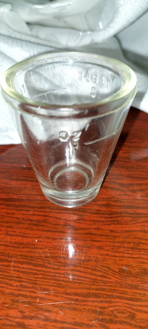 Stará skleněná odmĕrka/panák Table — foto 3