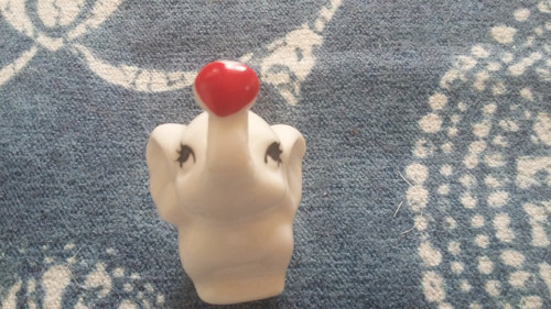 Figurka sloník se srdíčkem — foto 3