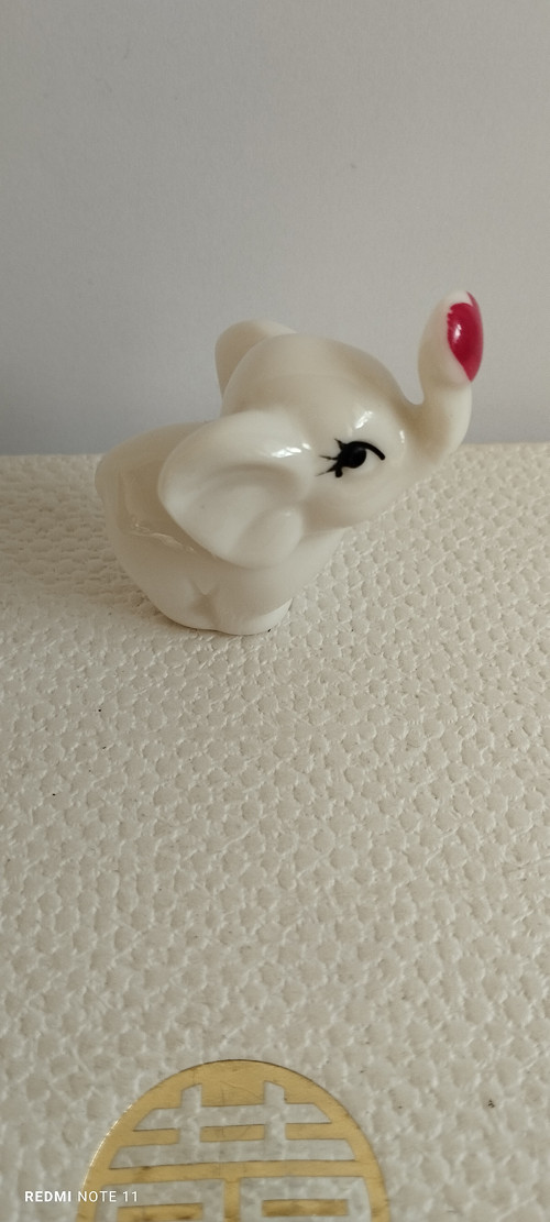 Figurka sloník se srdíčkem — foto 2