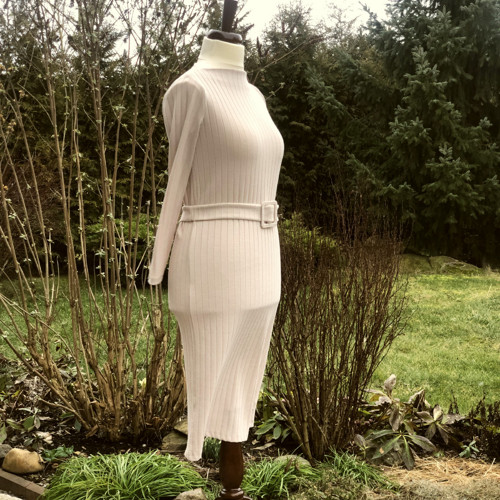 Úpletové šaty — foto 4