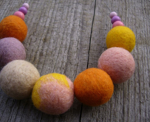 Plstěné korále pastel /nerez ocel/sleva — foto 2