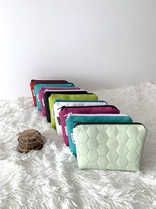 Kosmetická taška černá vzor — foto 3