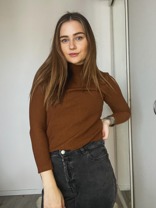 Žebrovaný rolák AMA brown — foto 3