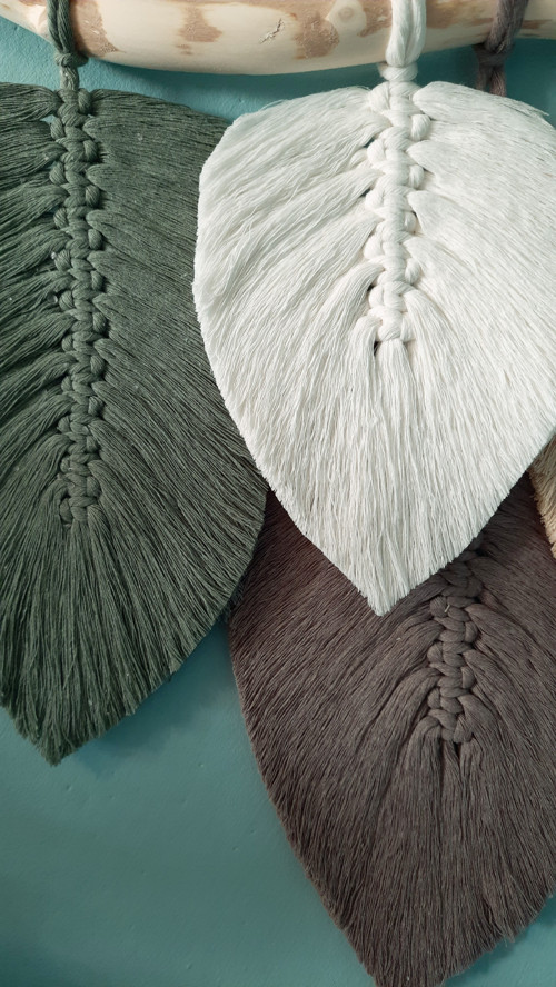 Závěsná dekorace Macramé listy 4 — foto 2