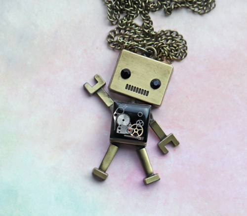 Robot - náhrdelník — foto 2