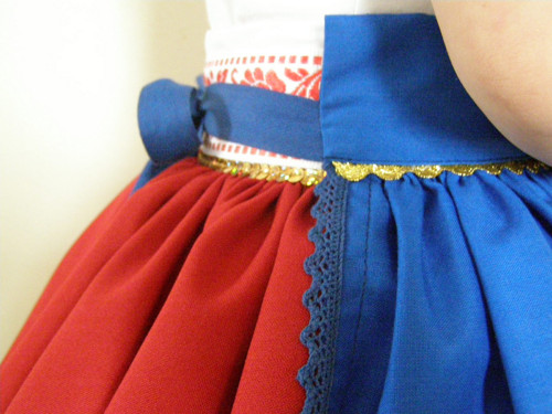 Zástěra, dětský kroj (folklor) — foto 4