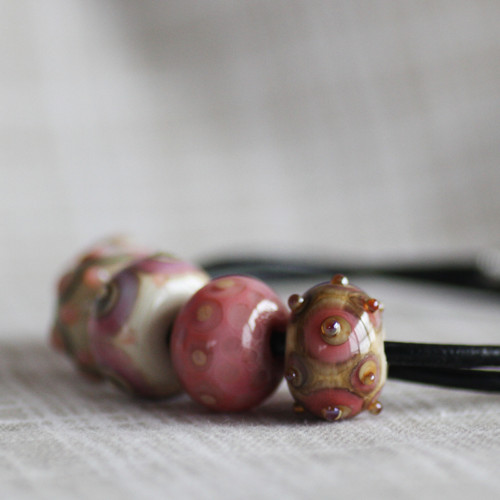 Náhrdelník s vinutkami — foto 2