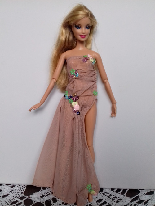 Šatičky pro Barbie - slavnostní č. 7 — foto 6