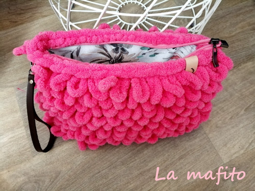 Puffy kosmetická kabelka magenta — foto 5