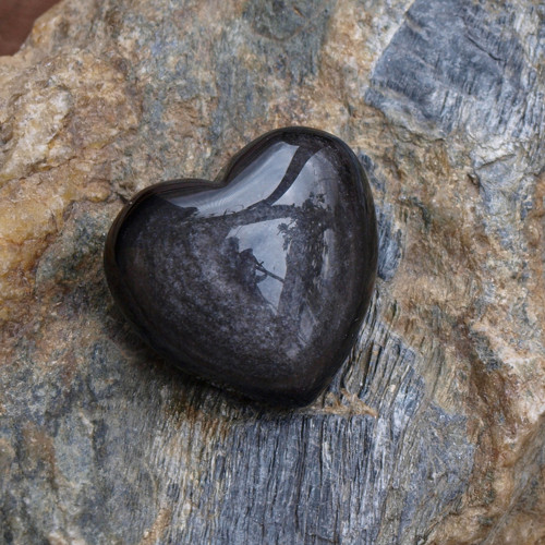 Stříbrný obsidián, buclaté srdce — foto 3