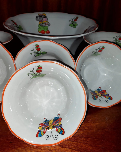 Porcelánová sada misek 6+1 — foto 2