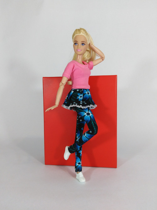 Barbie halenka č-7 — foto 2