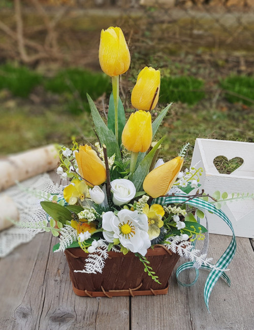 Jarní dekorace s tulipány — foto 2