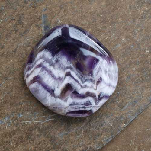 Ametyst chevron, placka 44 x 42 mm — foto 3